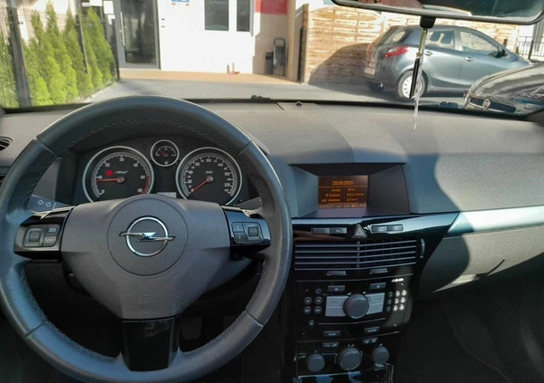 Opel Astra cena 11500 przebieg: 233386, rok produkcji 2008 z Grójec małe 56